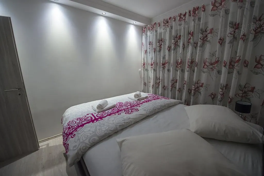 Apartmani Marin contacts